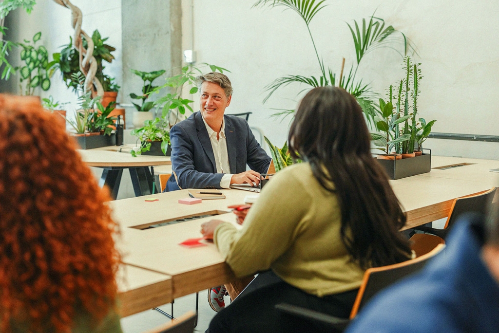 Políticas de Requalificação Digital e Desenvolvimento de Habilidades Futuras: o papel estratégico do RH